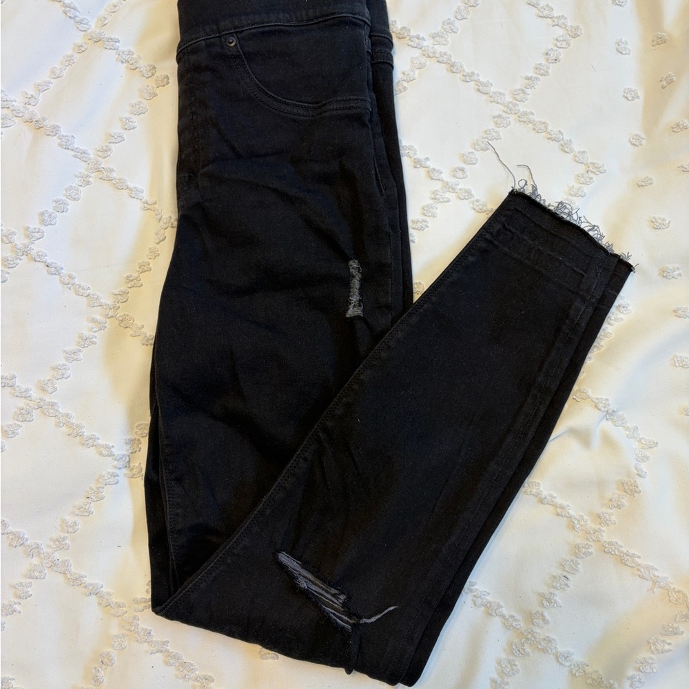 SPANX Black Distressed Women’s Ankle Jeans